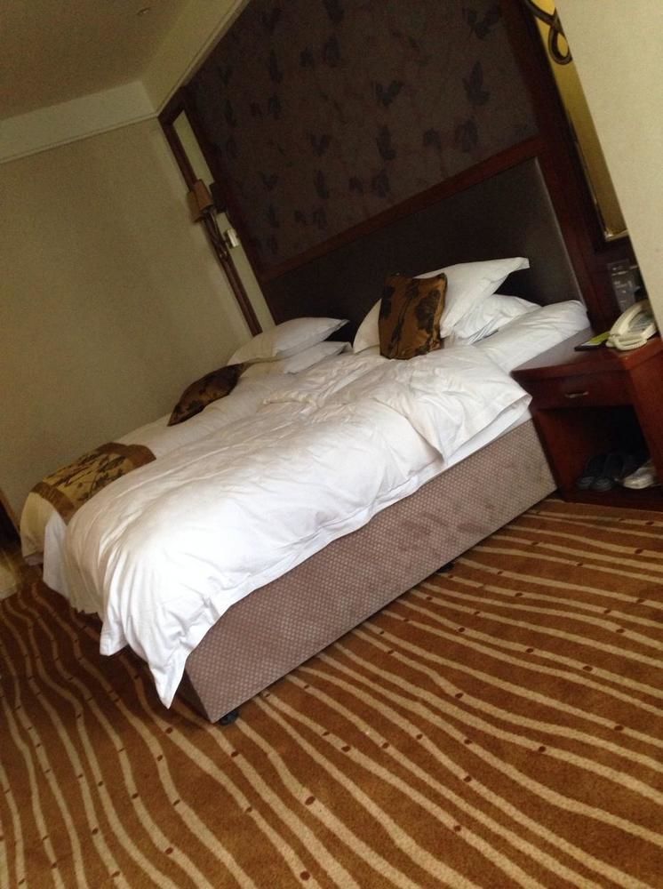 Chengdu Taicheng Hotel Bagian luar foto
